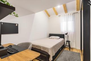 Apartments with WiFi Split - 22442 - 2