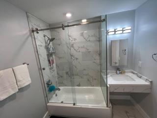 The Charming Suite - 1BR close to NYC - Paterson - 9