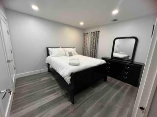 The Classy Suite - 2BR with Free Parking - Paterson - 8