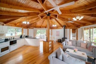 Secret Garden Cottage - Halls Gap - 8