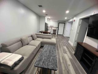 The Homey Suite - 1BR with Luxe Amenities - 2