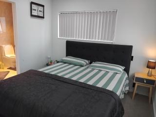 HomeStay! Close to Airport, bus & Train station - Auckland - 5