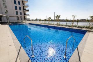 Yas Azure Holiday Home - 1