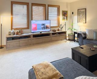 A quiet, stylish and cozy retreat. - 5