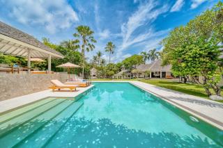 Villa Venice - 2000m2 Garden right behind beach - Seminyak - 5
