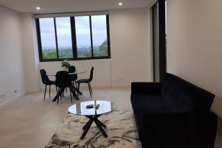Near New Spacious Apt w Mountain Views! - 8