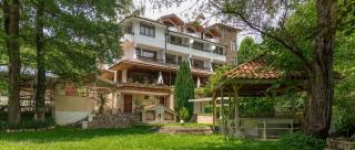 Hotel Paradise Place - Kalofer - 0