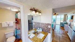 Island Inn Beach Resort - 4