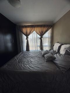 Kingsley Executive Villa - 1