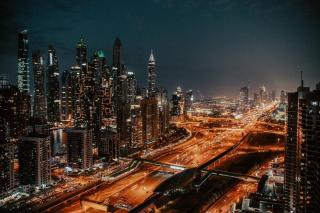 Luxury 3 Bedroom Sub Penthouse With Rooftop Pool - Dubai - 2