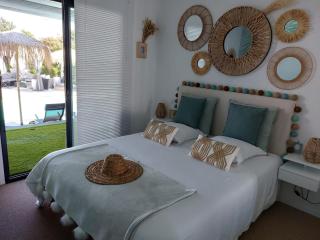Suites by Aix Keys avec jacuzzi privatif 5 min des plages Fouras - 6