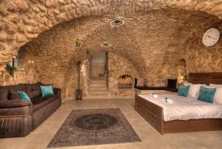 קשתות - מתחם אבן בצפת העתיקה - Kshatot - Stone Complex in Old Tzfat - 3