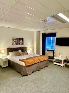 Route 154, 15 min till Ullared - 1