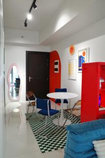Bold & Cozy 1-Br in Uptown Parksuites BGC with Fast WiFi - Manila - 0