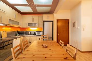 Budget Stay in Athens next to Metro Station by AthenianKeys - Atene - 1