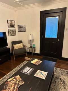 Kari's Island Escape - Historic District - Galveston - 4