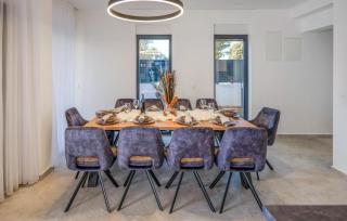 5 Bedroom Beautiful Home In Zaton - Zaton - 5