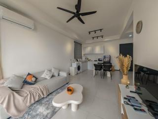 Vanilla Cottage - Urban Suites by Ocean Luxe - Jelutong - 2
