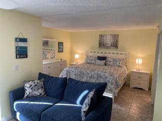 Fort Myers Beach Penthouse Condo - 9
