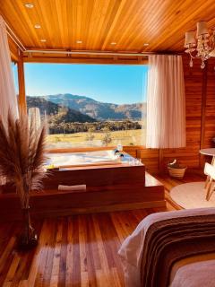 Chalé Romântico com jacuzzi e café da manhã em Rancho Queimado - Rancho Queimado - 0