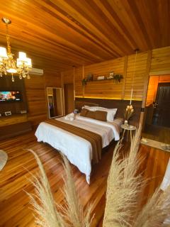 Chalé Romântico com jacuzzi e café da manhã em Rancho Queimado - Rancho Queimado - 3