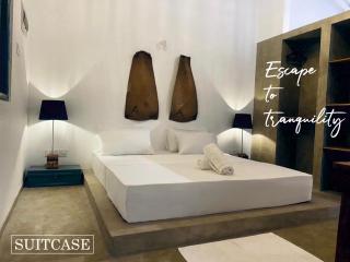SUITCASE - Ambalangoda - 0