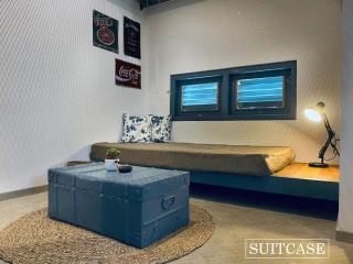 SUITCASE - Ambalangoda - 7