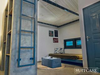 SUITCASE - Ambalangoda - 1