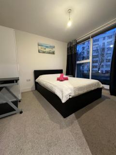 Bournemouth BH1 Balcony with parking apartment - Bournemouth - 0