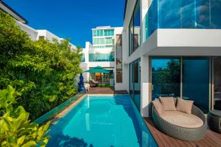 【Beach Front】海景沙滩别墅，私人泳池，免费早餐，女佣每日清洁，生活方便交通便利 - 2