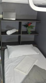 ERVORUTO HOSTEL 23 Makati - Manila - 8