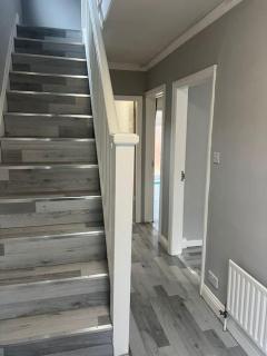Affordable 3 Bedroom House, Sleeps 7, NG8 Wollaton - Nottingham - 5