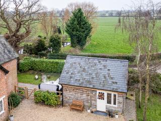 Oak Tree Hideaway - Whitchurch - 1