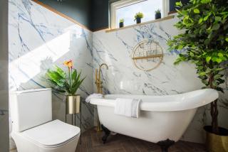 Lux Versace 1 Bed, Hot Tub, Pool Table, Sky Tv - Londen - 7