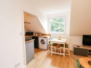 Cozy seaside hideaway with free parking - Torquay - 3