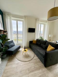 Sunny Apt on D-Day Beach with Parking - 4