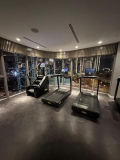 Paramount Tower -Rooftop infinty/Burj Khalifa view - Dubai - 5
