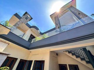Luxury Villa & Free Breakfast - RnR Manor - Kālka - 5