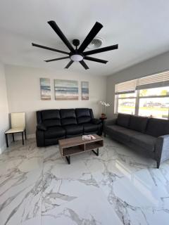 Renovated Apartment Quiet Backyard, Jacuzzi, BBQ,2 - Deerfield Beach - 0
