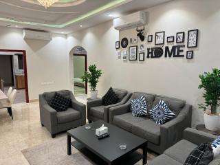 شقة فاخرة غرفتين وصالة ارضية و مدخل مستقل النرجس 11 - 6