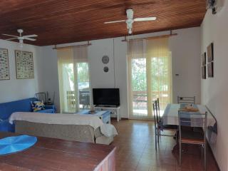 Danica Holiday House - 3