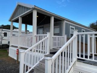 Surf City 2BR Park Home with Waterfront View and Parking - Surf City - 6