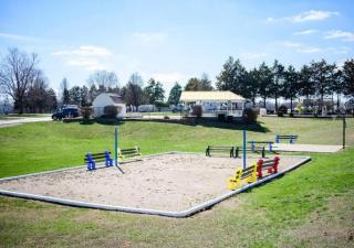 Big Model Home in Bloomington - Bloomington - 1