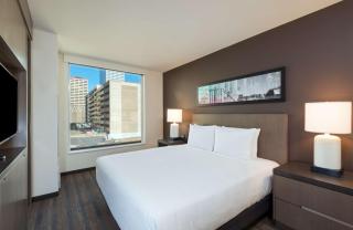 Hyatt House Denver/Downtown - 4