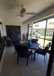 Coastal Contemporary Family Fun with Water View - Cape Coral - 8