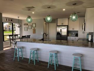 Coastal Contemporary Family Fun with Water View - Cape Coral - 5
