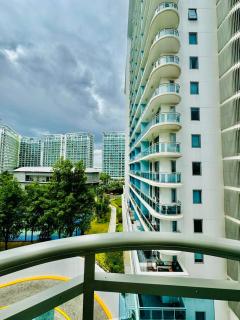 Selene's Lounge Azure Urban Resort Staycation - 1