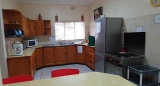Chez Nous Bed and Breakfast & Self Catering - Dundee - 6