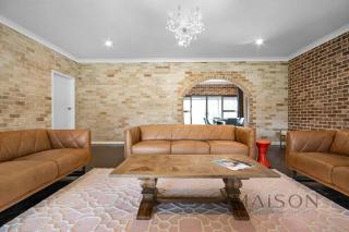 Family Getaway in Salt Ash - 2