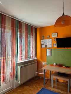 Orange Place Studio - 9